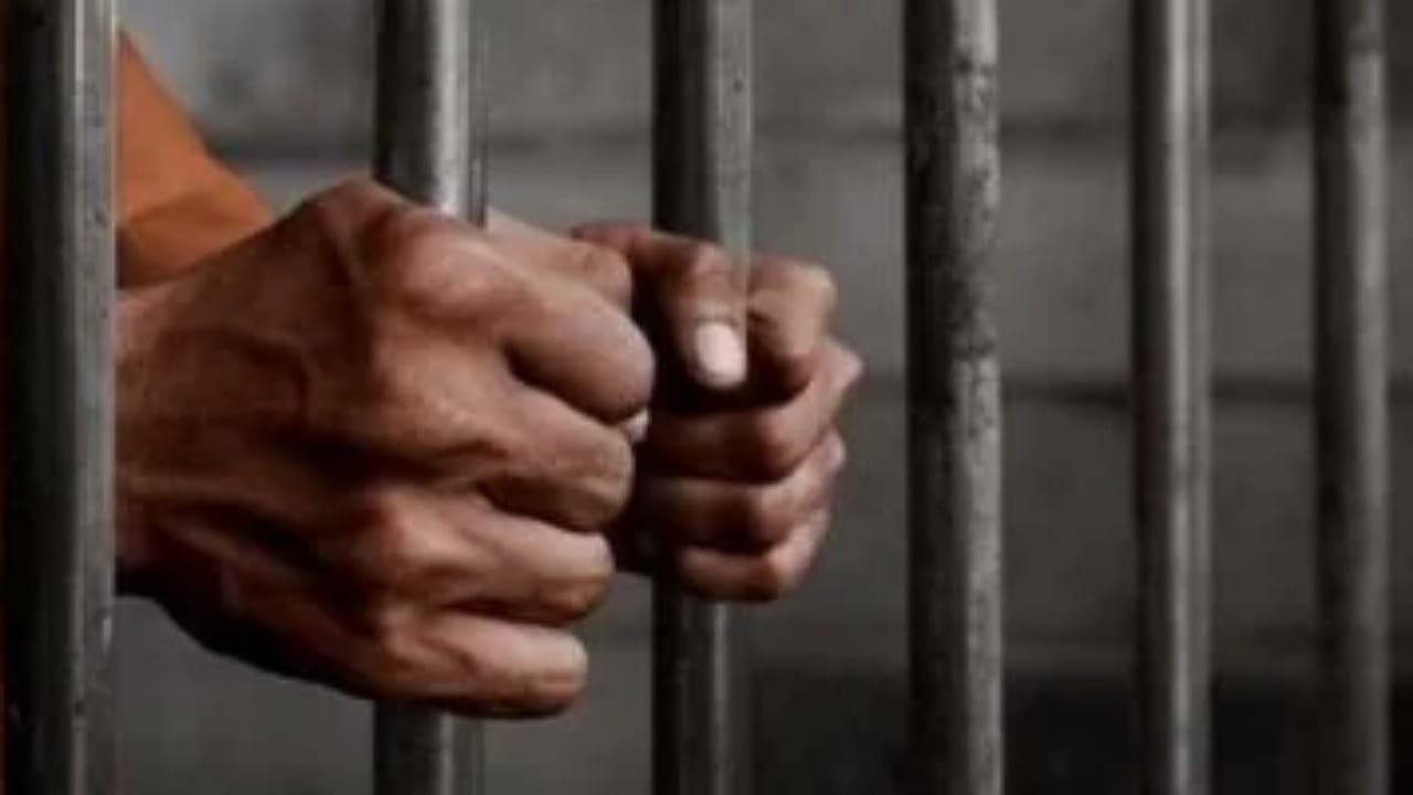 نهاية مروعة لزوجة وعشيقها قتلا زوجها وألقيا بجثته تحت كوبري