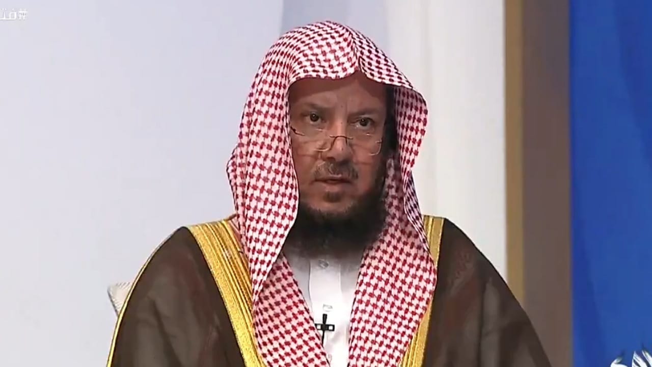 الشيخ السليمان يوضح حكم الرسم على اليد برسومات تشبه الوشم .. فيديو