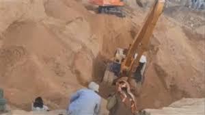 أم تحاول إنهاء حياتها بالقفز من أعلى كوبري بعد وفاة ابنها