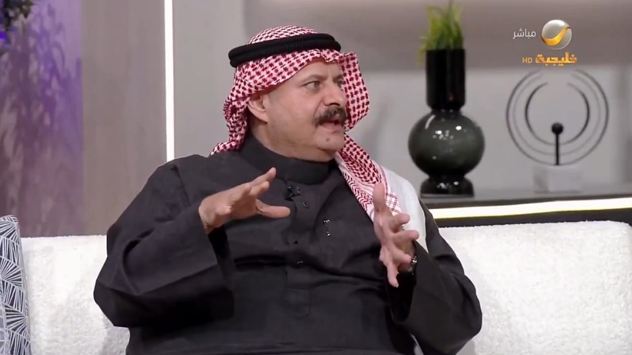 مشعل السديري يروي أصعب مواقف في رحلته الجوية حول العالم بـ 26 يوما .. فيديو