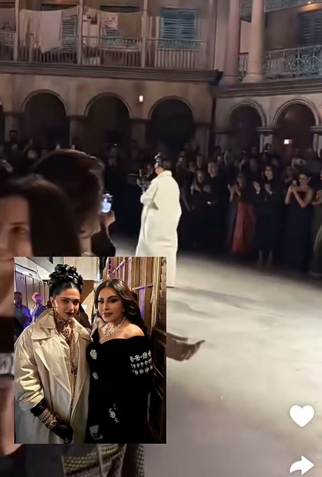 ردة فعل عفوية من أحلام عند رؤية ممثلتها المفضلة ديبيكا بادكون .. فيديو