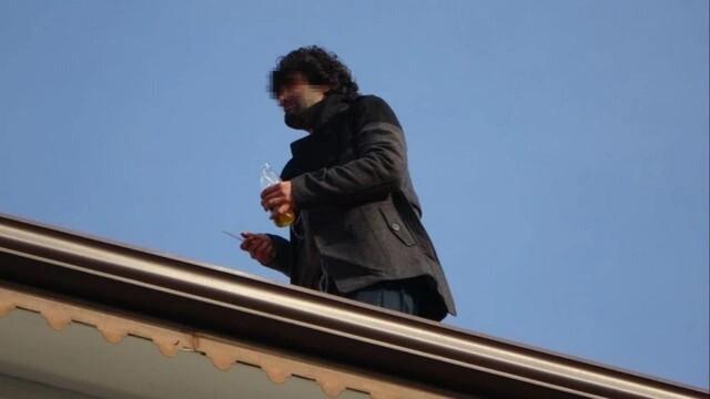 شاورما تتسبب في إنقاذ شاب من الانتحار.. صور