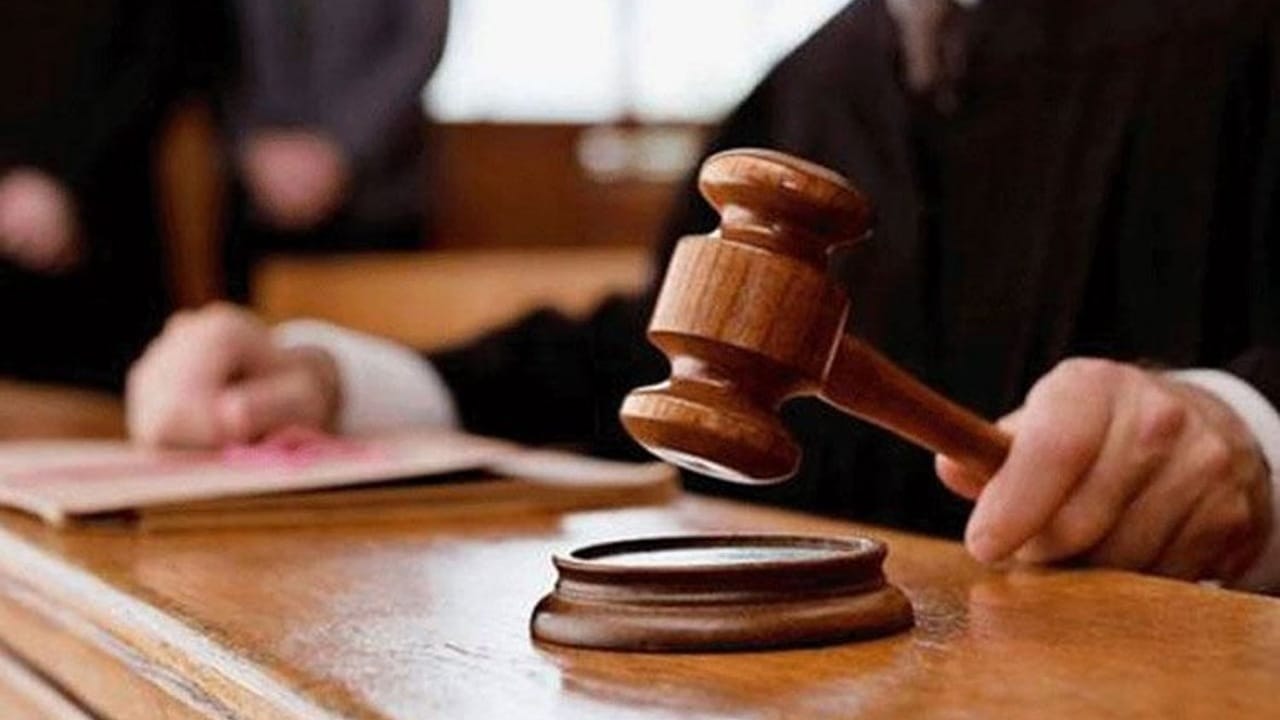 السجن 5 سنوات لبلوغر مصرية بتهمة توظيف الأموال