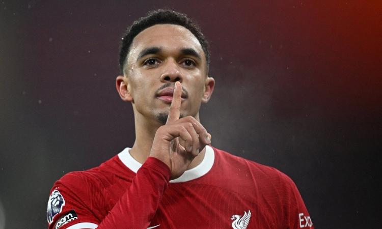 ليفربول يرفض بيع أرنولد إلى ريال مدريد