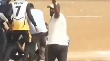 وفاة لاعب كريكت بأزمة قلبية أثناء مباراة