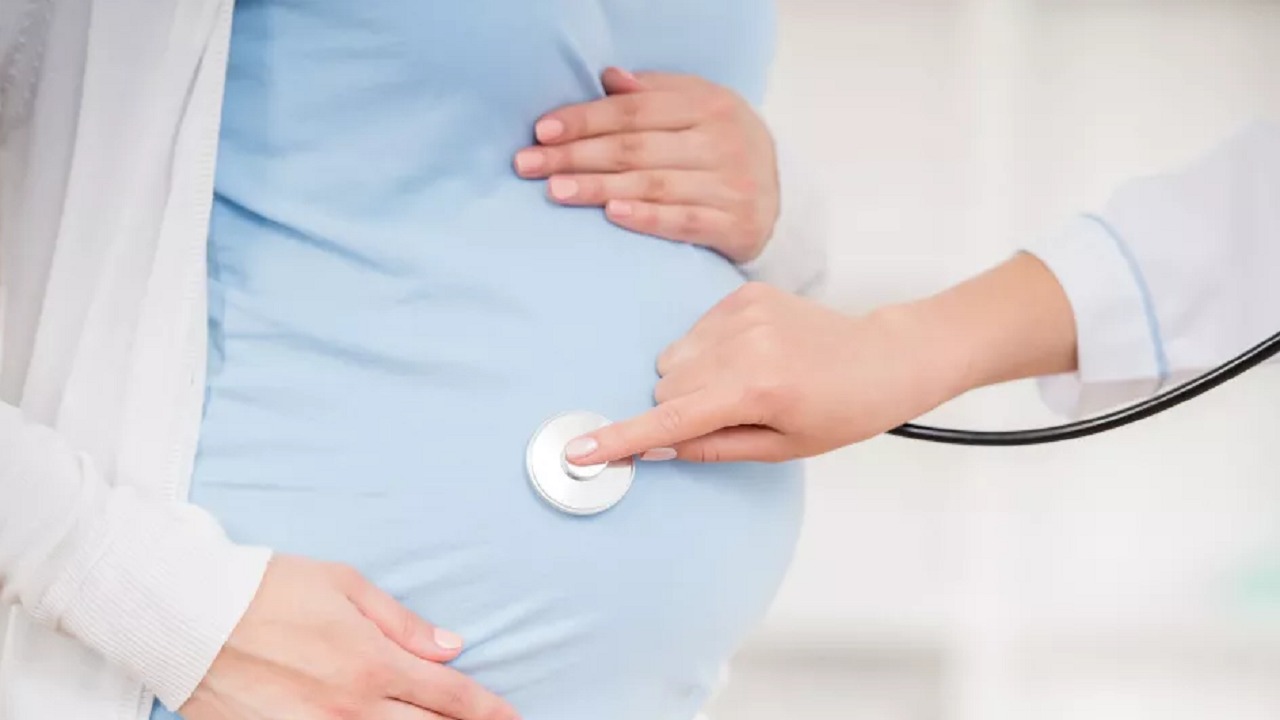 النمر: ارتفاع الكولسترول الضار لا يمنع المرأة من الحمل