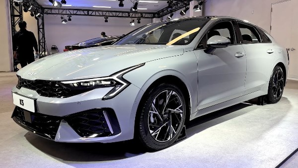 أسعار كيا أوبتيما 2025 في المملكة تبدأ من 119 ألف