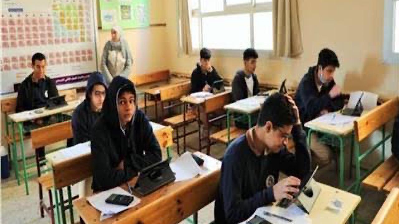 ضبط طالب بالمرحلة الإعدادية أدي الامتحان بدلا من زميله بالجيزة ضبط طالب بالمرحلة الإعدادية أدي الامتحان بدلا من زميله بالجيزة