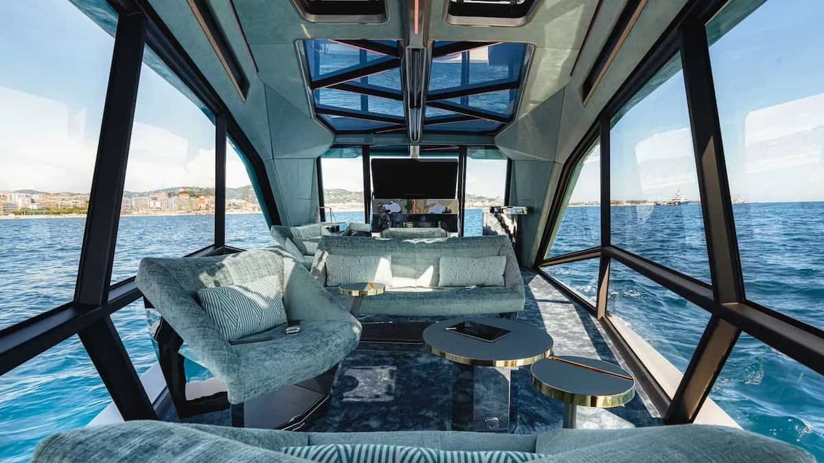 يخت بي إم دبليو يذهل الجميع بمواصفاته الفاخرة ويحصد تفاعلا واسعا ..فيديو