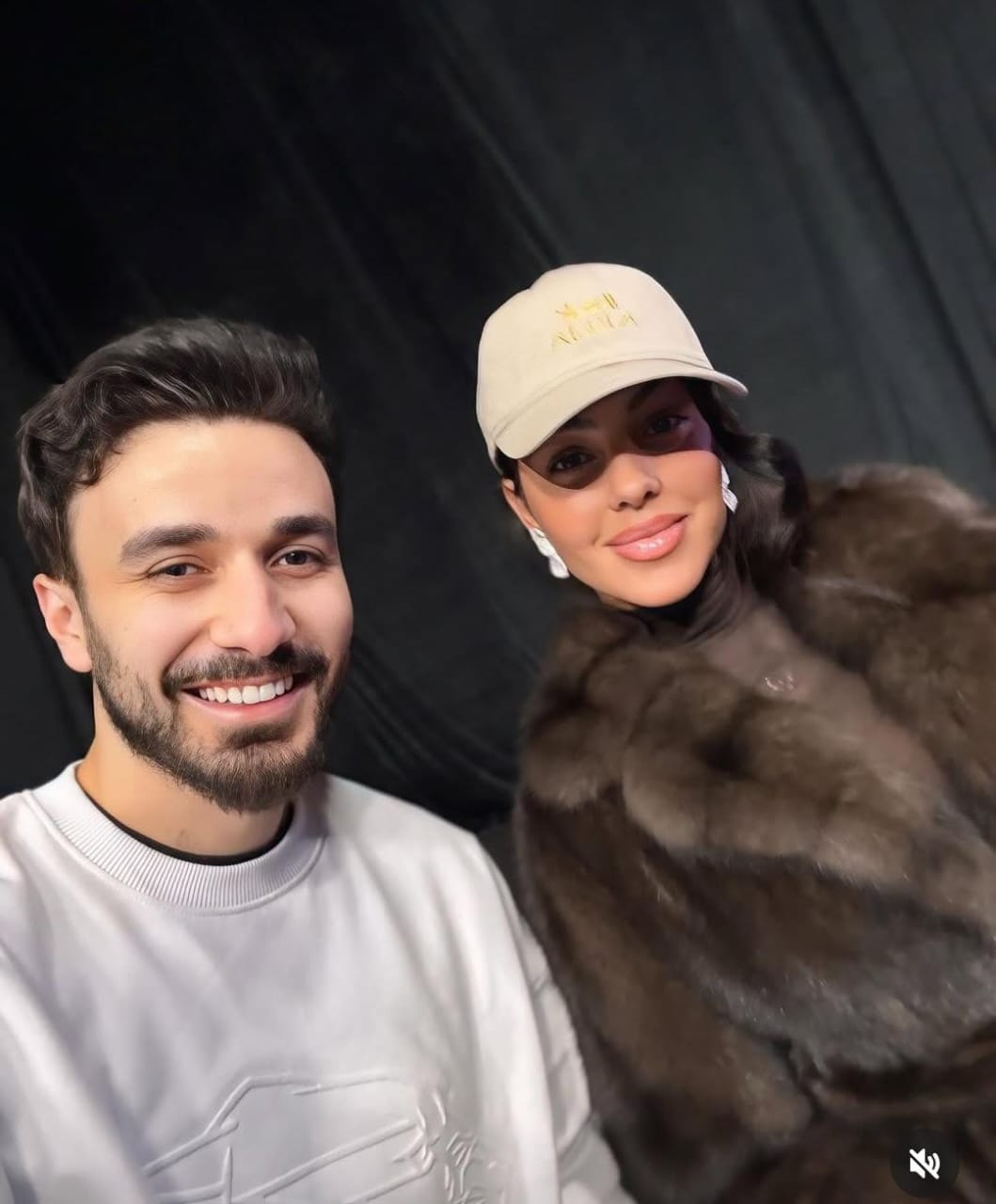 أسامة مروة يفاجئ جمهوره بلقائه مع رونالدو وجورجينا في العلا.. صور