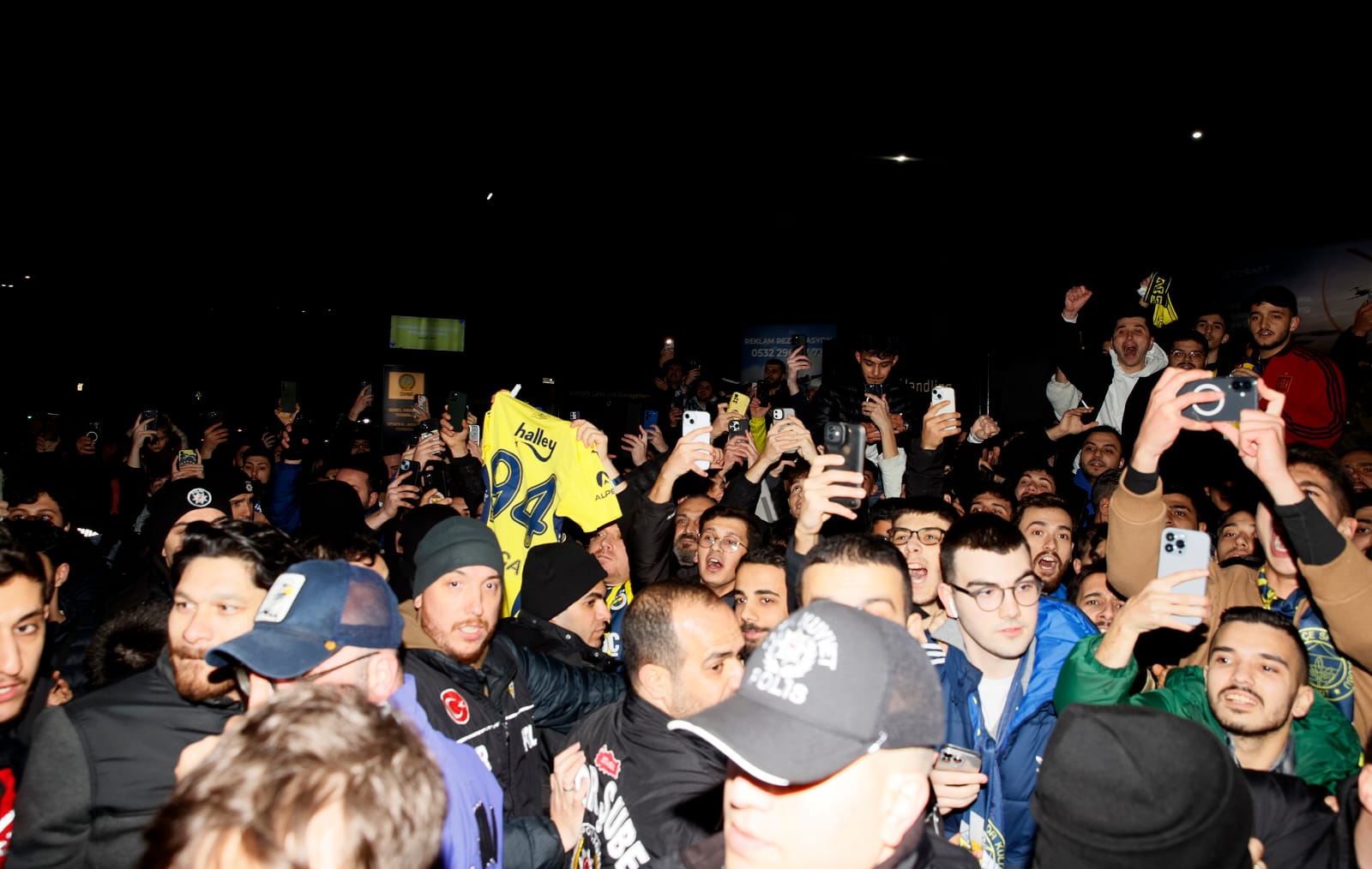 استقبال حافل لـ تاليسكا في إسطنبول