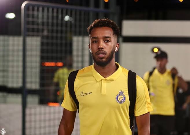 النصر يطلب الرحيلي وهزازي مقابل التنازل عن مختار