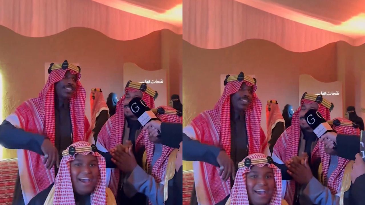 شبان يتفاعلون مع الأنغام بسعادة في احتفال دخون الإمارتية بمناسبة يوم التأسيس .. فيديو