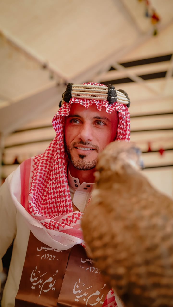 السومة يشارك في احتفالات يوم التأسيس .. صور