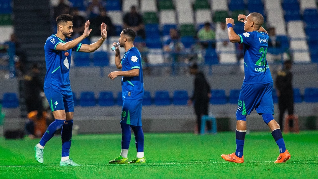 الفتح يتغلب على العروبة بهدف نظيف .. فيديو