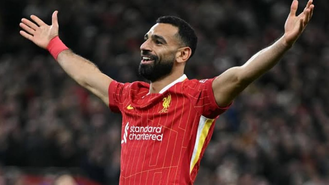 محمد صلاح : لا جديد بشأن تجديد عقدي