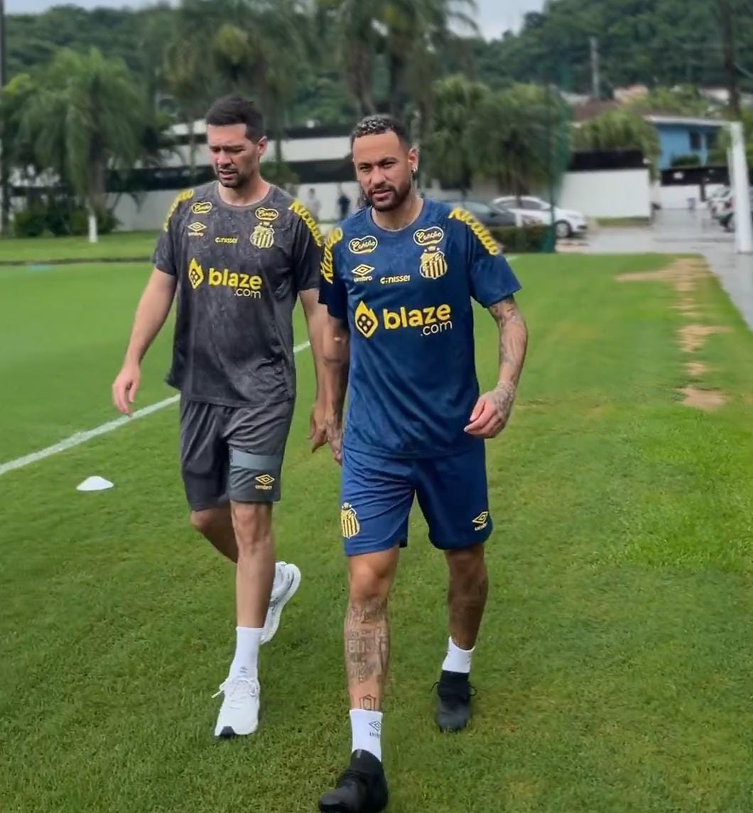 نيمار يشارك في تدريبات سانتوس.. فيديو