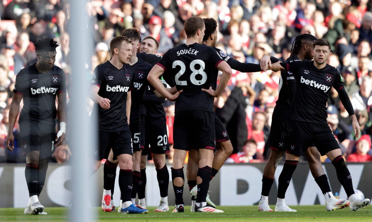 أرسنال يسقط أمام وست هام بهدف نظيف