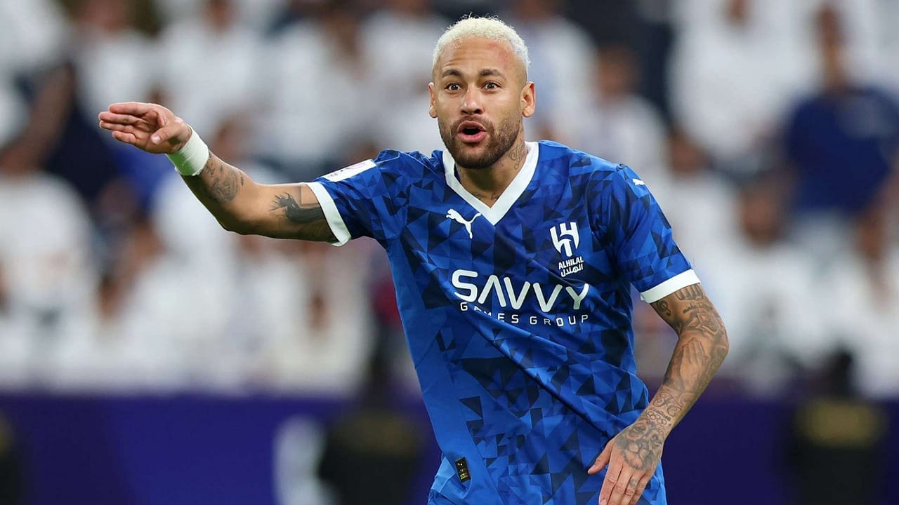 كماتشو: نيمار لم يحظَ بوقت جيد مع الهلال .. فيديو