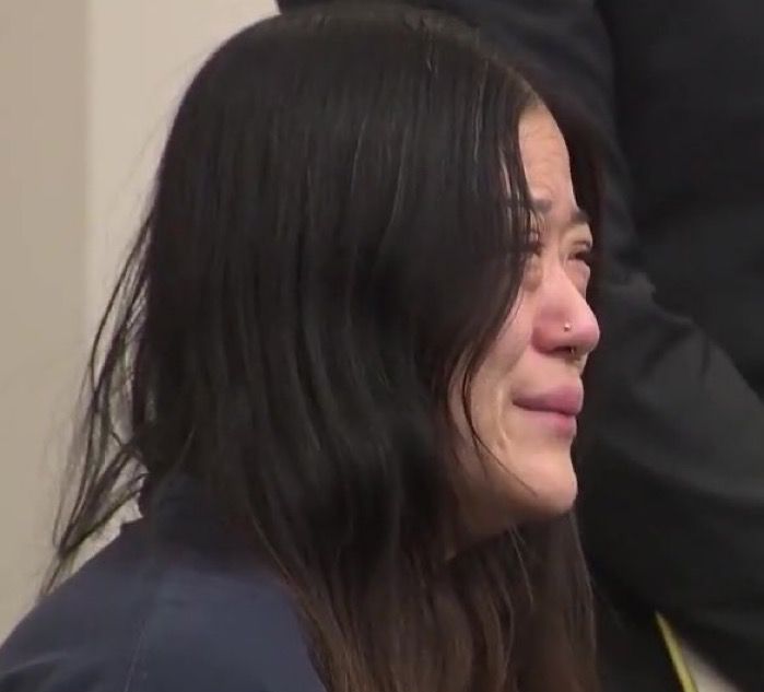 القبض على معلمة اعتدت جنسيا على طالبين