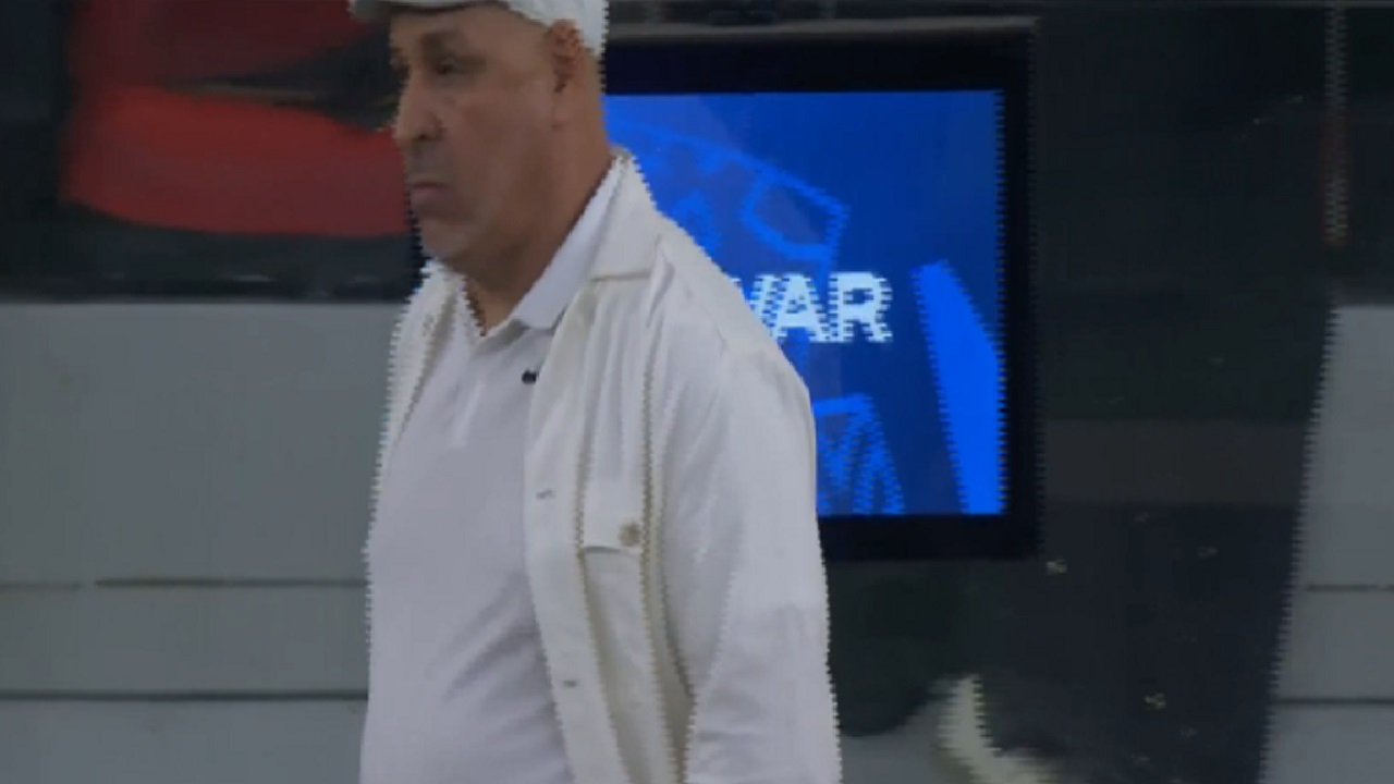 غضب بن زكري بعد احتساب ركلة جزاء للاتحاد .. فيديو