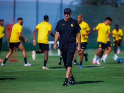 الاتحاد يستعيد أنفاسه بتمارين استرجاعية بعد فوز الكلاسيكو