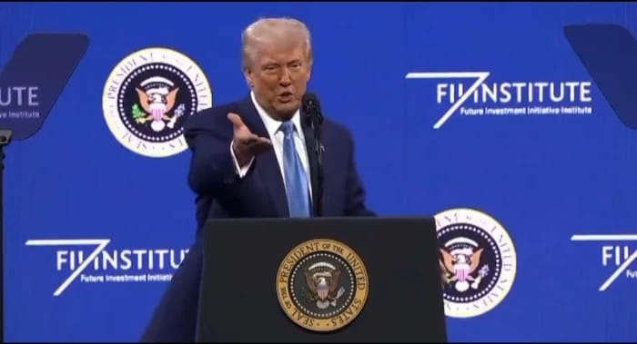 ترامب: السعودية بلد مميز بقادة استثنائيين وأشكر ياسر الرميان.. فيديو