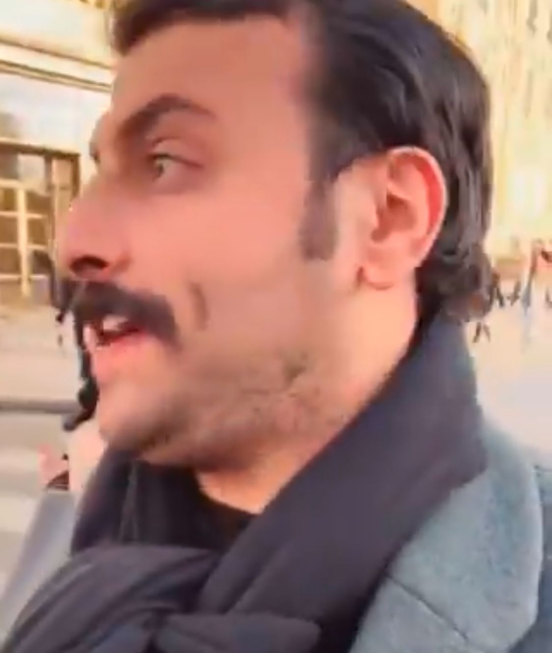 سعيد الزهراني يكشف عن موقف زوجته صالحة من محاولة شراء ساعة رولكس.. فيديو