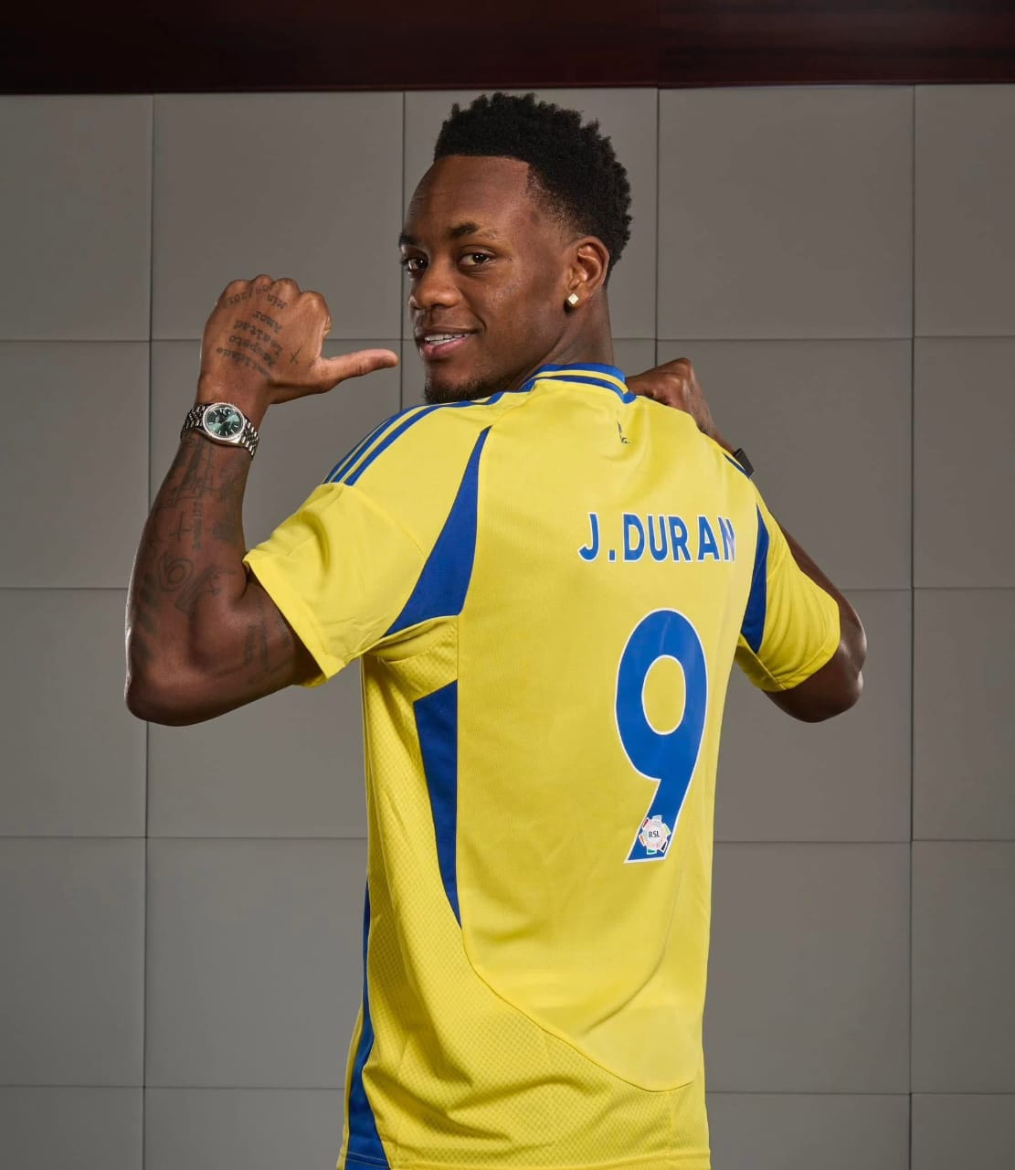 صفقة انتقال دوران إلى النصر تقود موجة الإنفاق القياسي في يناير 2025