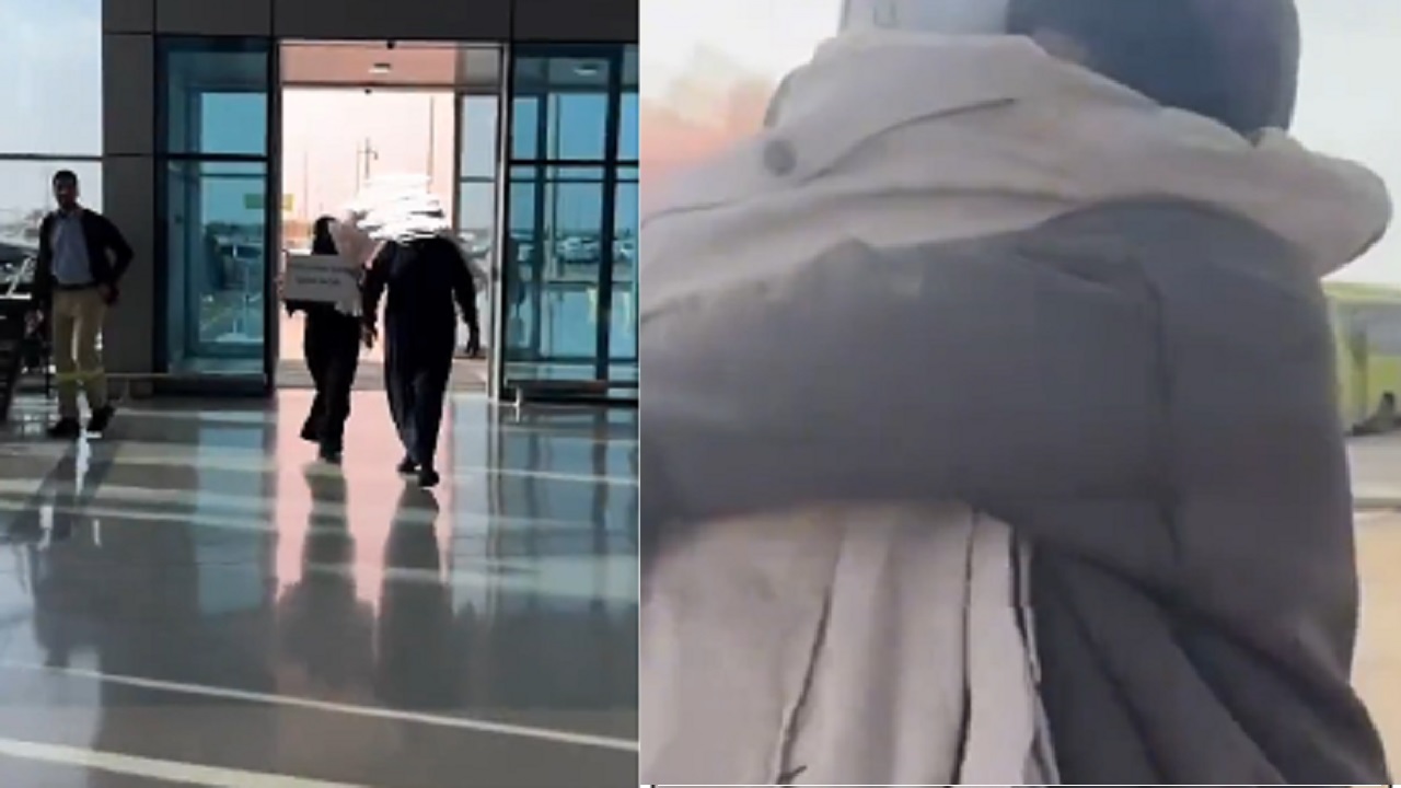 فرحة عائلة لحظة عودة ابنتهم من الابتعاث .. فيديو