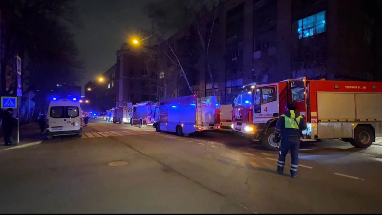اندلاع حريق في مبنى إداري بموسكو ..فيديو