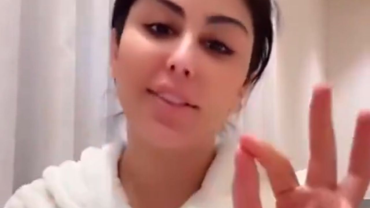 زارا البلوشي عن زوجها: ماخلى مشهورة ما تابعها .. فيديو