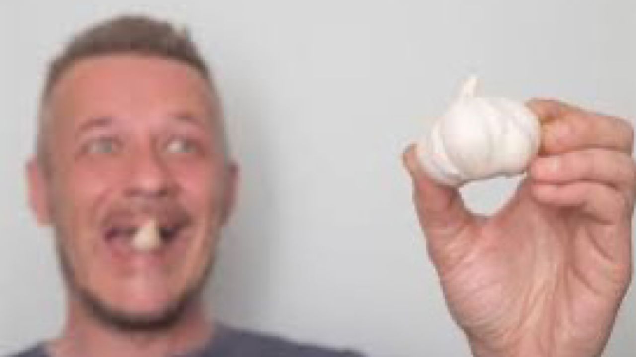 4 فوائد صحية لتناول الثوم للرجال