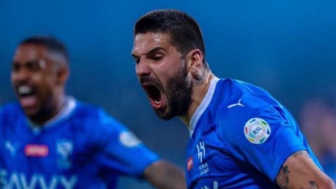 مصير ميتروفيتش مع الهلال: بين البقاء والرحيل بنهاية الموسم