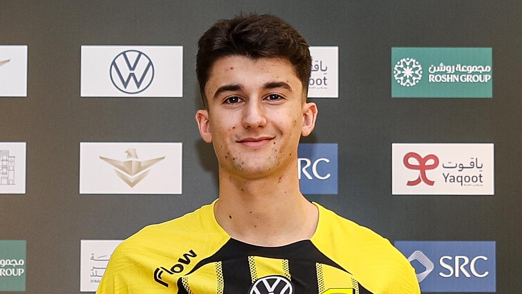 الكشف عن سبب تأخر مشاركة أوناي مع الاتحاد