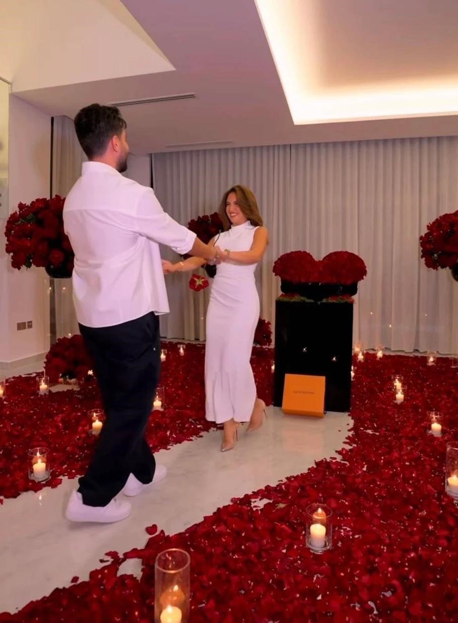  غيث مروان يهدي زوجته 20 ألف وردة بمناسبة عيد الحب.. صور