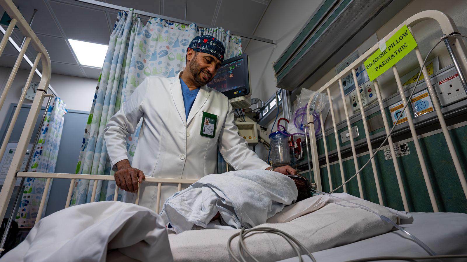 إنقاذ طفلة من حالة قلبية نادرة بمركز الأمير سلطان لمعالجة أمراض القلب.. صور