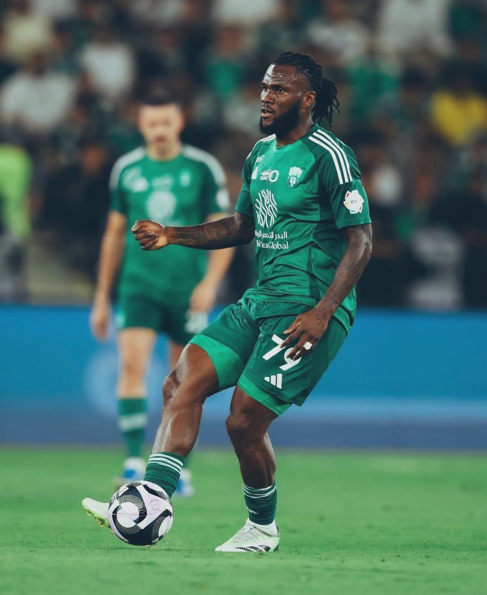 كيسيه يعود إلى تشكيلة الأهلي استعدادا لمواجهة الفتح