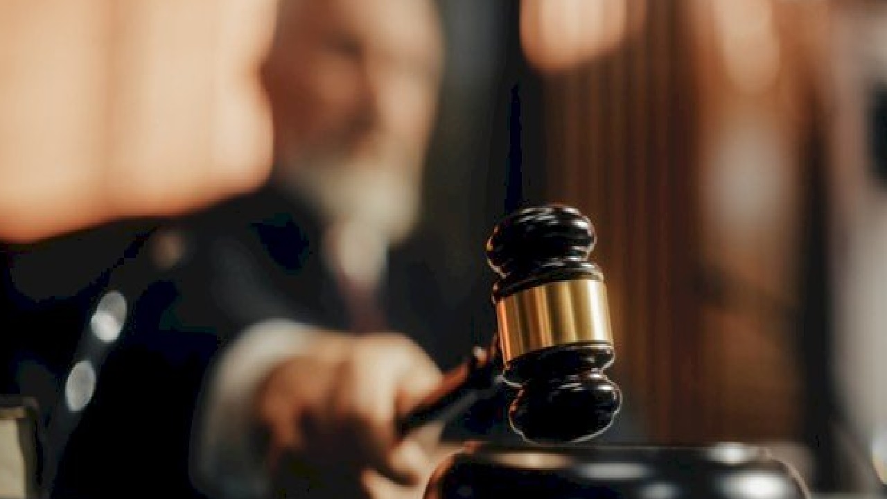 محاكمة زوج نشر فيديوهات حميمية لزوجته بمواقع التواصل