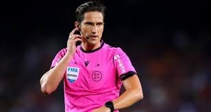 الاتحاد الإسباني يبرئ الحكم مونتيرو ويلغي قرار إيقافه