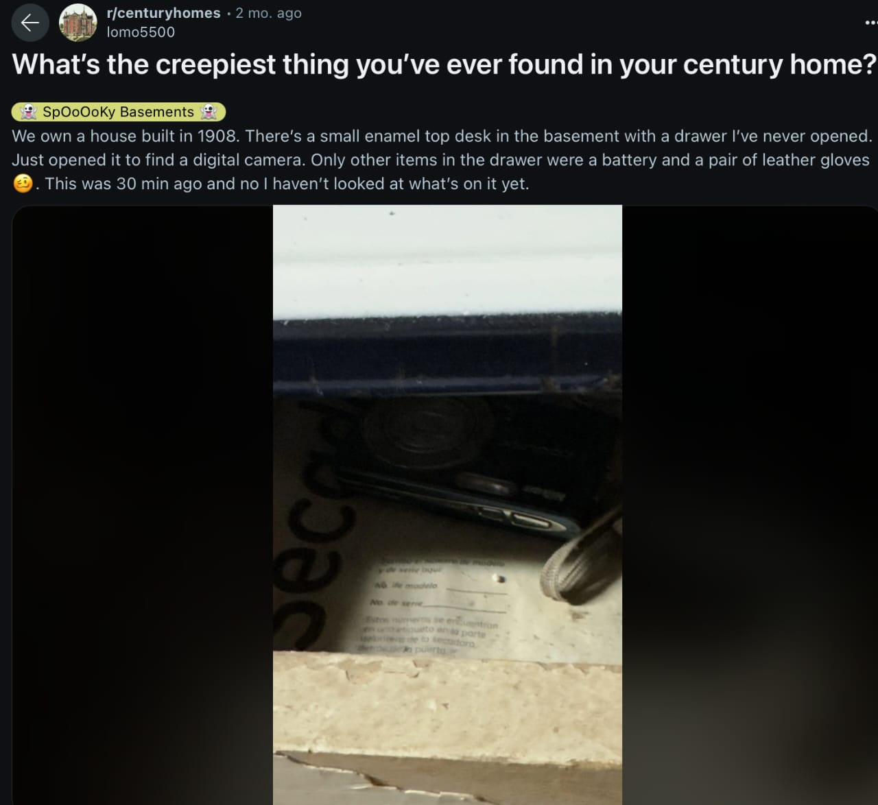 امرأة تصدم بعد العثور على دليل قديم لجريمة قتل في منزلها.. صورة