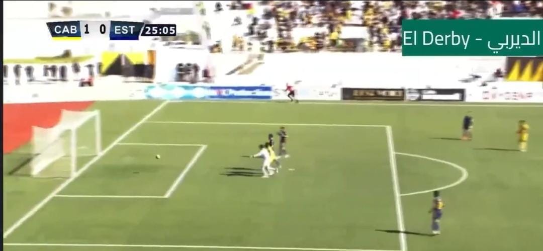 خطأ كارثي لحارس الترجي يشعل غضب الجماهير .. فيديو