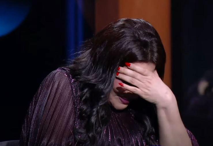 بدرية طلبة تدخل في نوبة بكاء على الهواء بعد عرض صورة زوجها الراحل .. فيديو