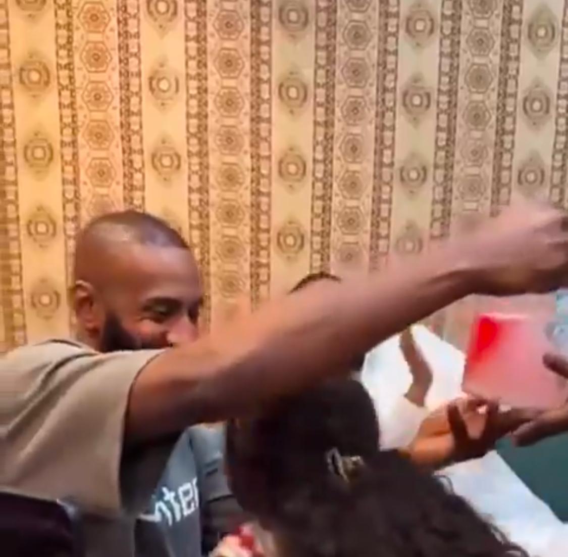 وليد عبدالله يقيم حفلة لـ كشف جنس الجنين في مخيم أصدقائه .. فيديو