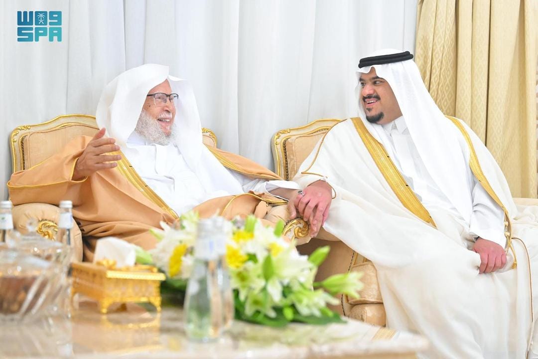 نائب أمير الرياض يزور مفتي المملكة والشيخ الفوزان والتركي