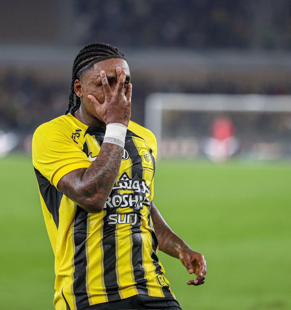 جاهزية ستيفن بيرجوين للمشاركة أمام القادسية