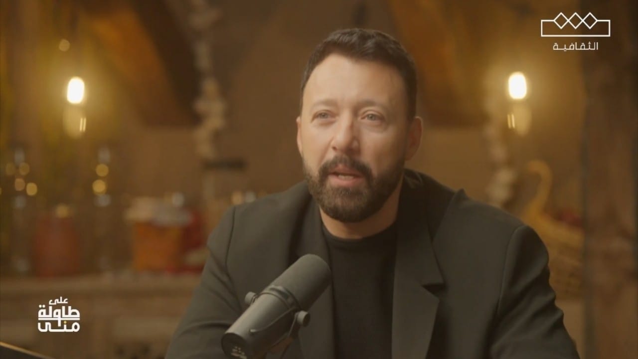 أحمد فهمي: فوجئت بأن أمي بتحوش لي كل الفلوس اللي بديهالها من وأنا 9 سنين.. فيديو