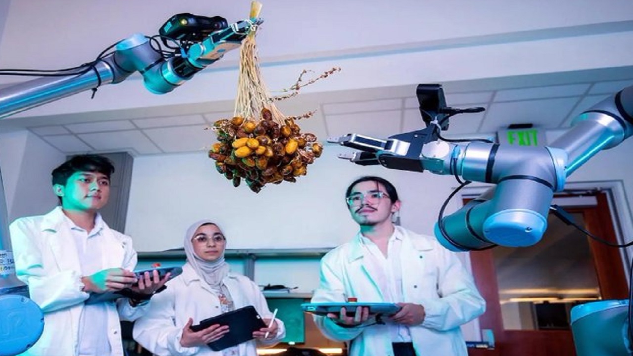 كاوست توظف الذكاء الاصطناعي في تطوير نظام روبوتي لتحسين حصاد التمر