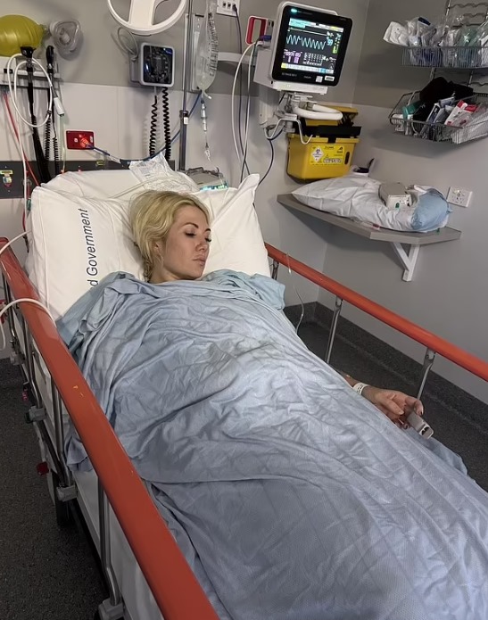 صاعقة برق تغير لون عيني شابة أسترالية بعد نجاتها بأعجوبة!