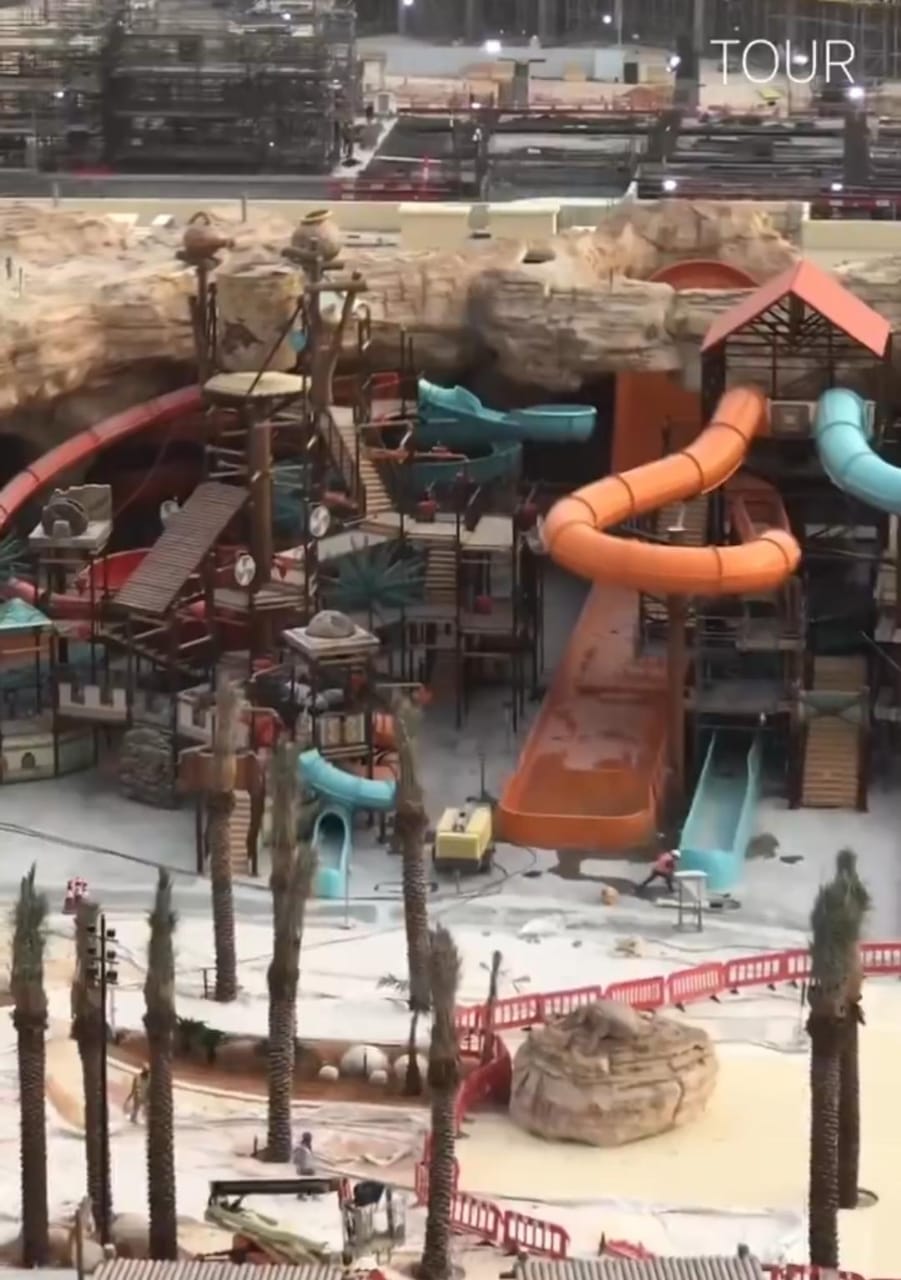 لقطات جديدة تكشف تقدم أعمال منتزه أكواريبيا المائي في القدية.. فيديو